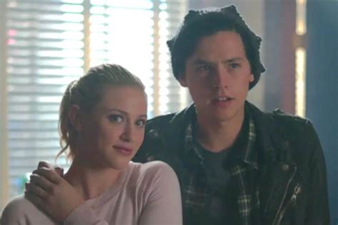are betty and jughead from riverdale dating in real life